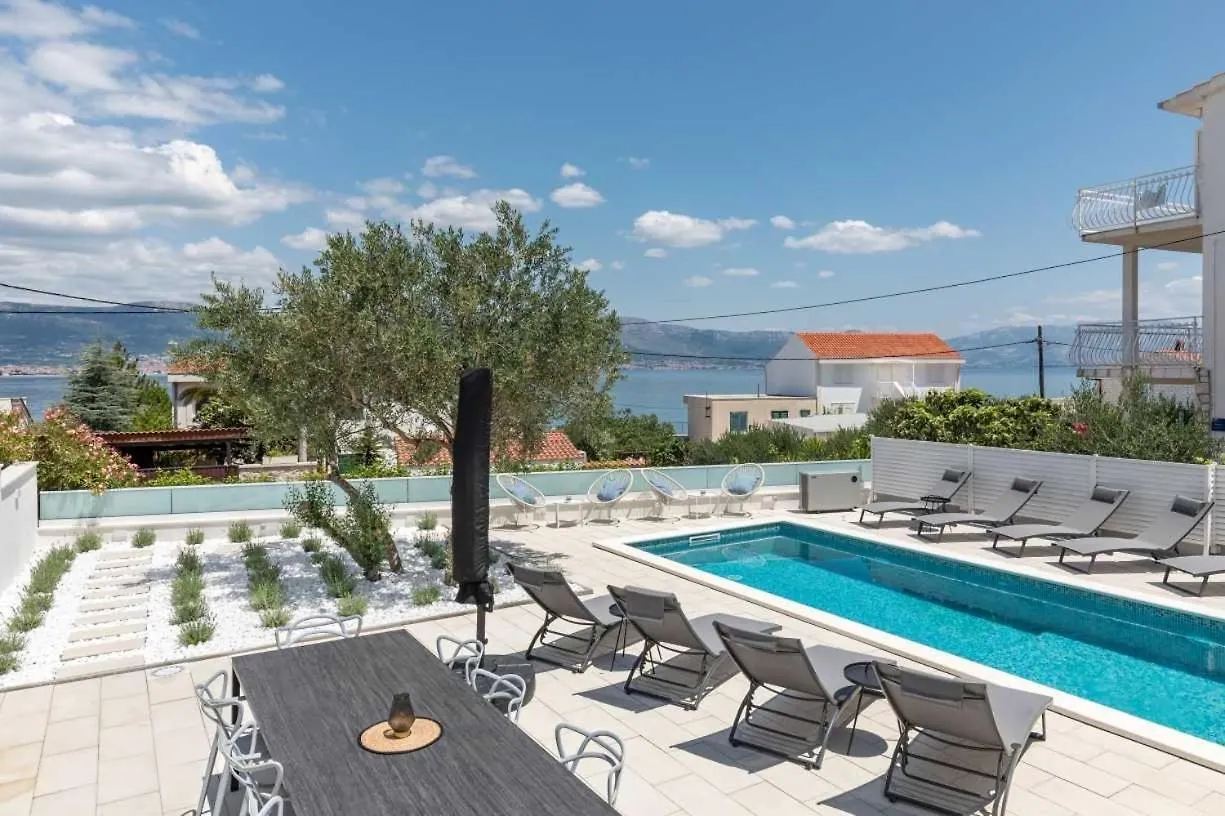 Apartment In Arbanija With Terrace, Air Conditioning, Wifi 5139-4 Trogir