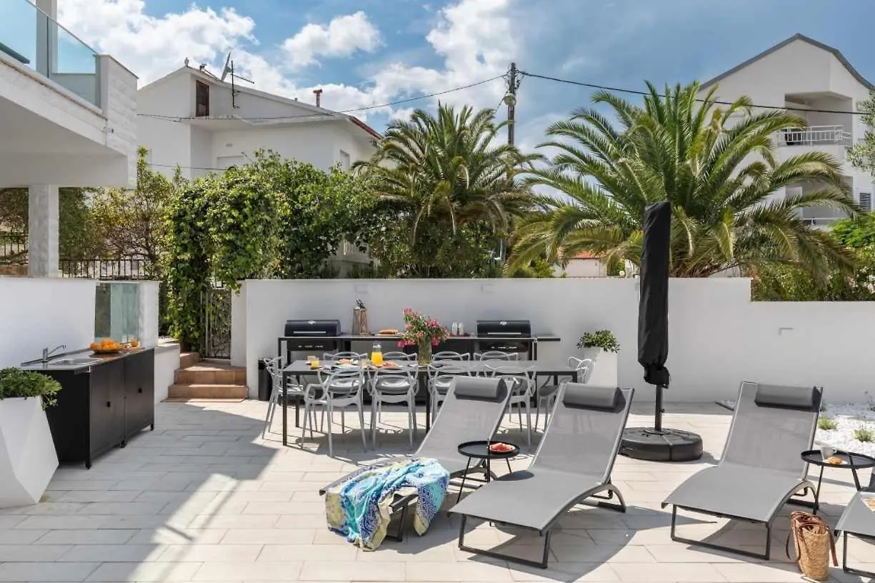 Apartment In Arbanija With Terrace, Air Conditioning, Wifi 5139-4 Trogir